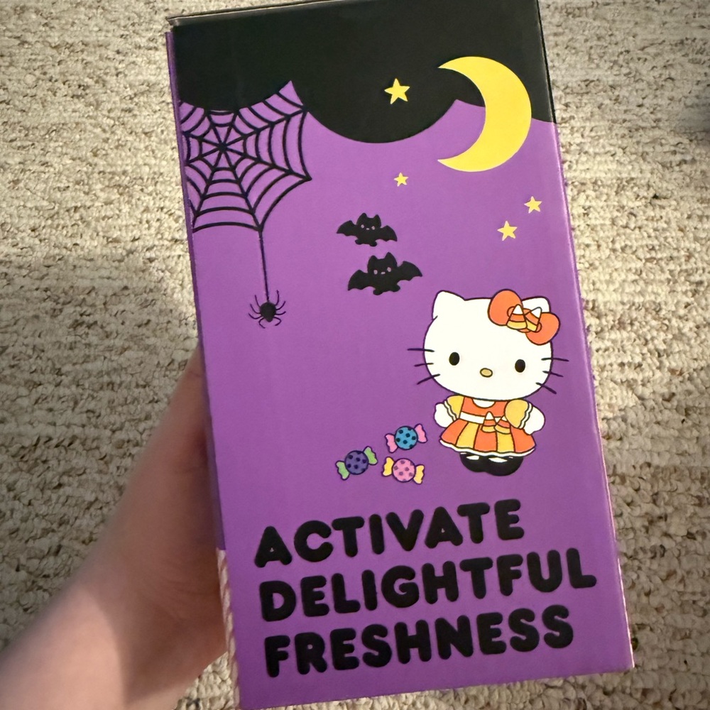 Hello Kitty, Halloween Reed Diffuser Peppermint! CIB SOME WEAR ON BOX SEE PICS - Picture 4 of 5
